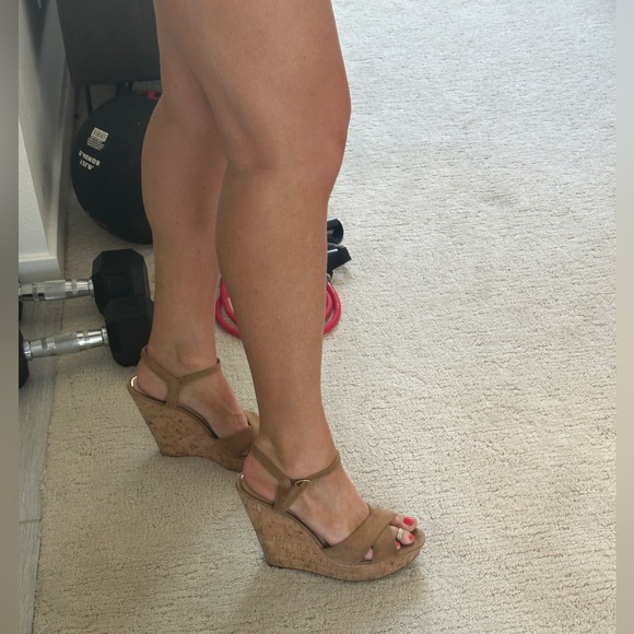 Jessica Simpson tan ankle strap wedge heel summer formal event party size 9 - Picture 7 of 11